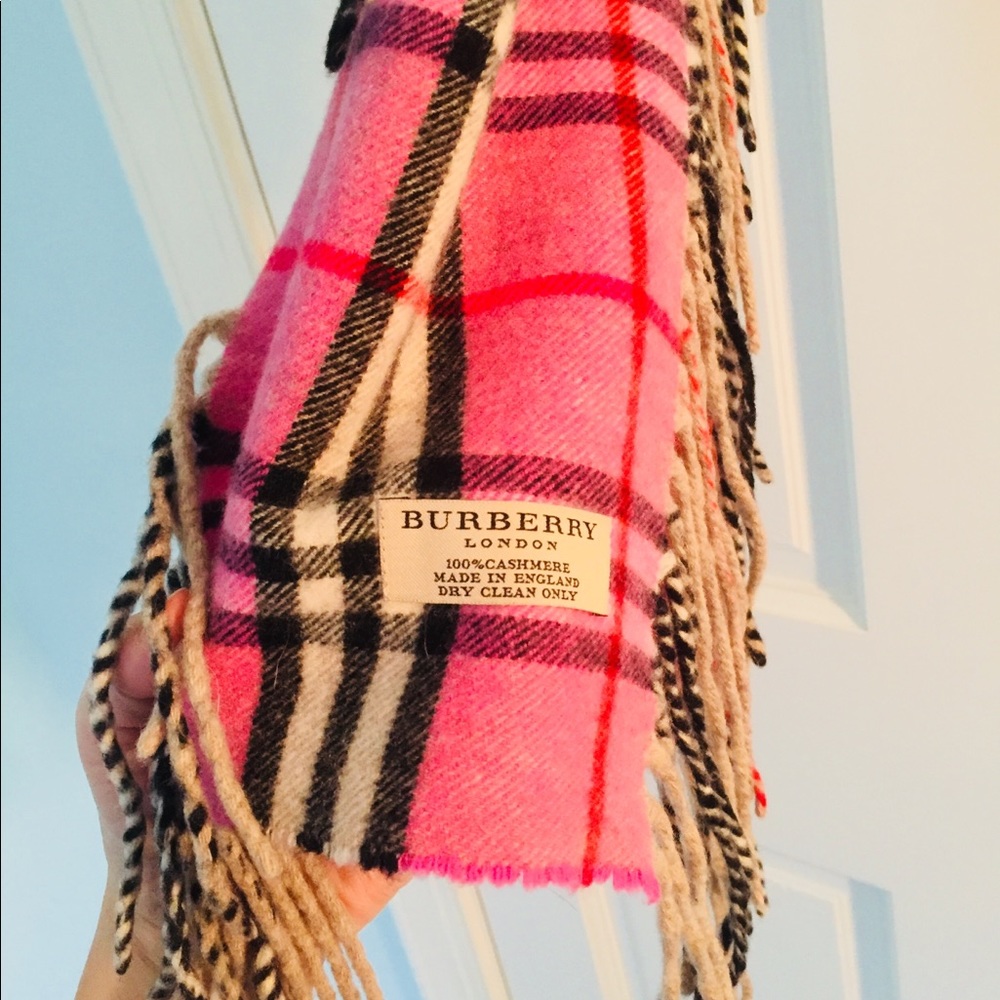 Burberry Pink Scarf - Picture 3 of 3